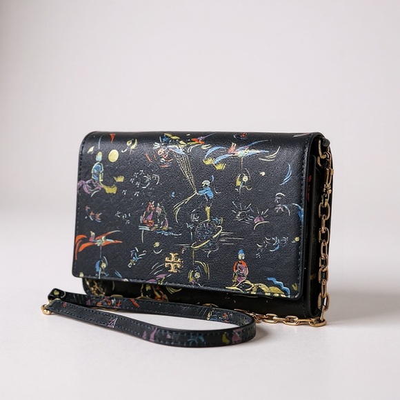 TORY BURCH Navy Daydreamer Convertible Chain Wallet/Bag
